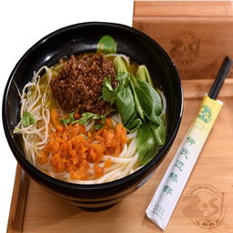 品味地道風(fēng)味，共贏餐飲未來(lái) 仲氏米線(xiàn)產(chǎn)品、門(mén)店與加盟服務(wù)全解析